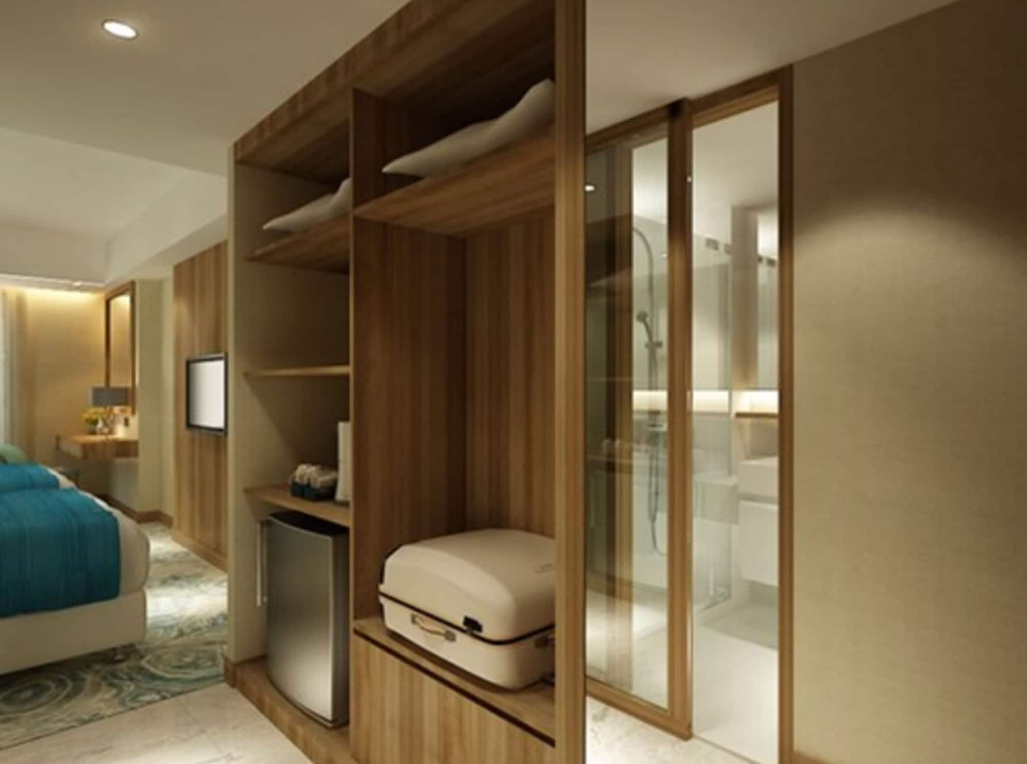 Louis Kienne Hotel Simpang Lima Семаранг Экстерьер фото