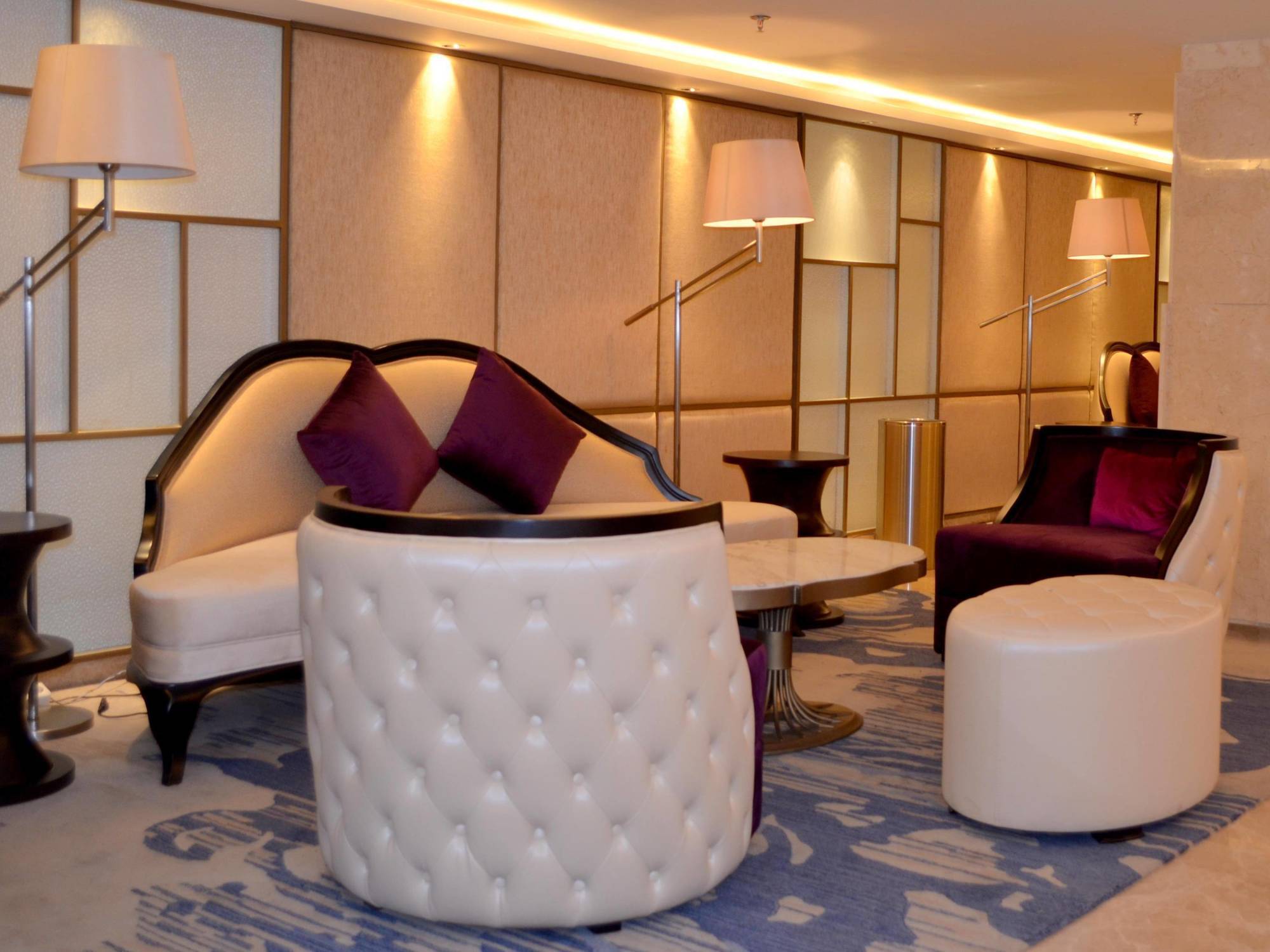 Louis Kienne Hotel Simpang Lima Семаранг Экстерьер фото